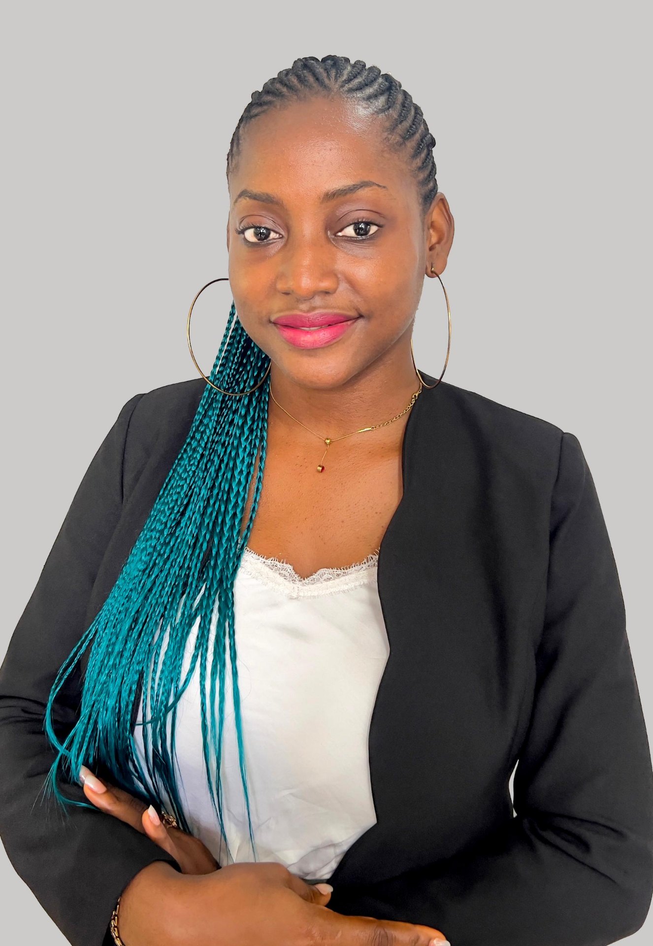 Ruth AZIÉ SEYA, auteure du livre